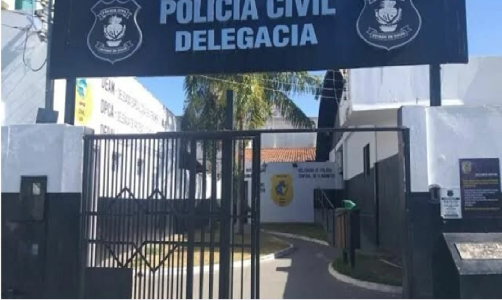 Criança de 9 anos denuncia padrasto por abuso e é expulsa de casa pela mãe