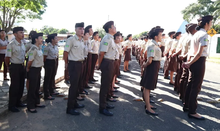 Estudantes de Colégio Militar podem ser expulsos após esquema de fraude em Bolsa-Uniforme